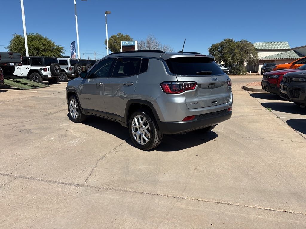 2023 Jeep Compass Latitude Lux
