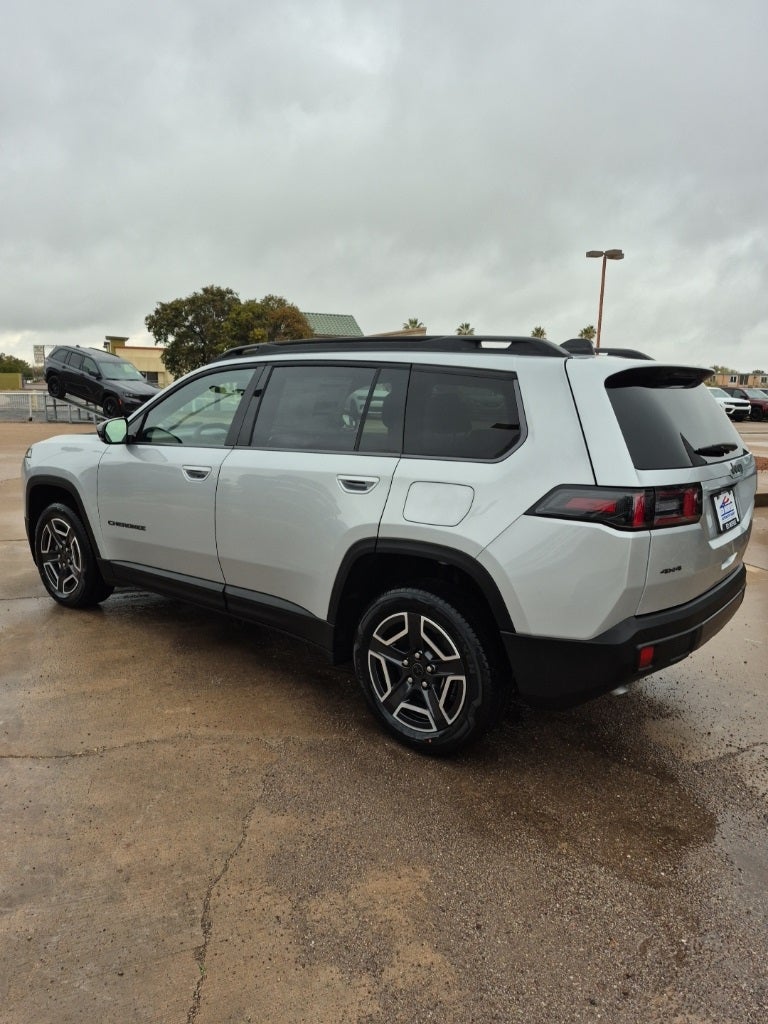 2026 Jeep Cherokee Laredo