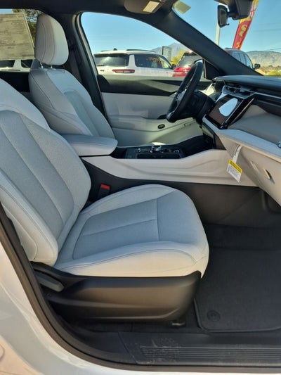 2026 Jeep Cherokee Laredo