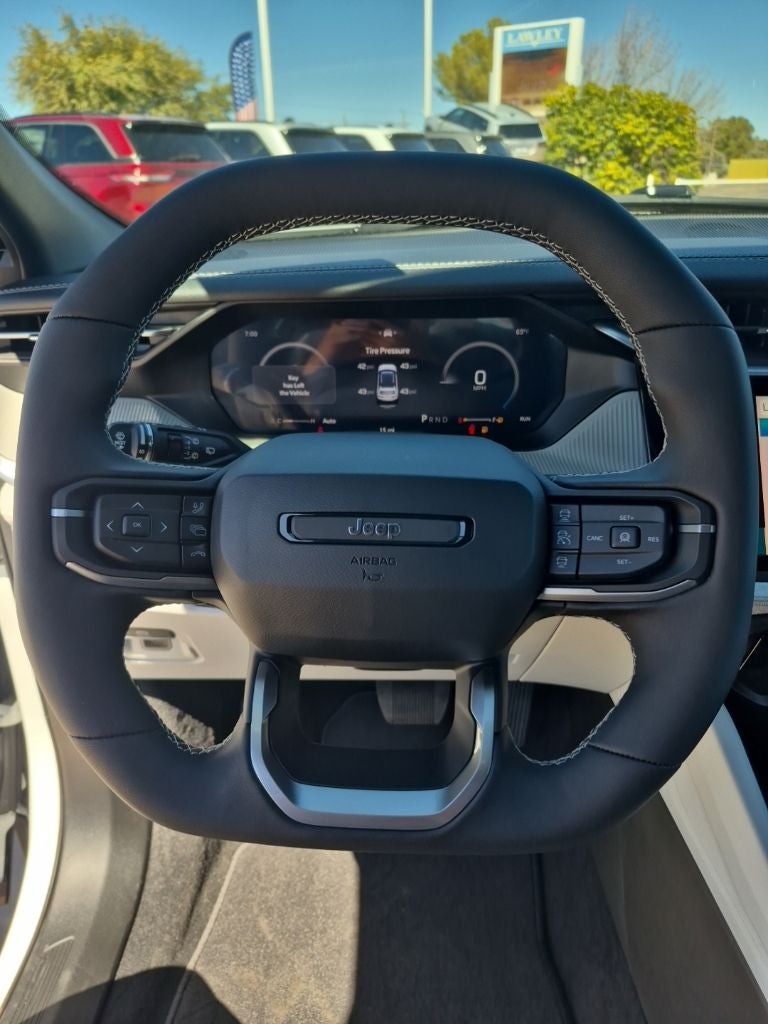 2026 Jeep Cherokee Laredo