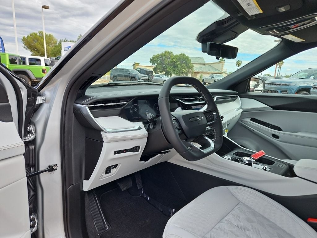 2026 Jeep Cherokee Overland
