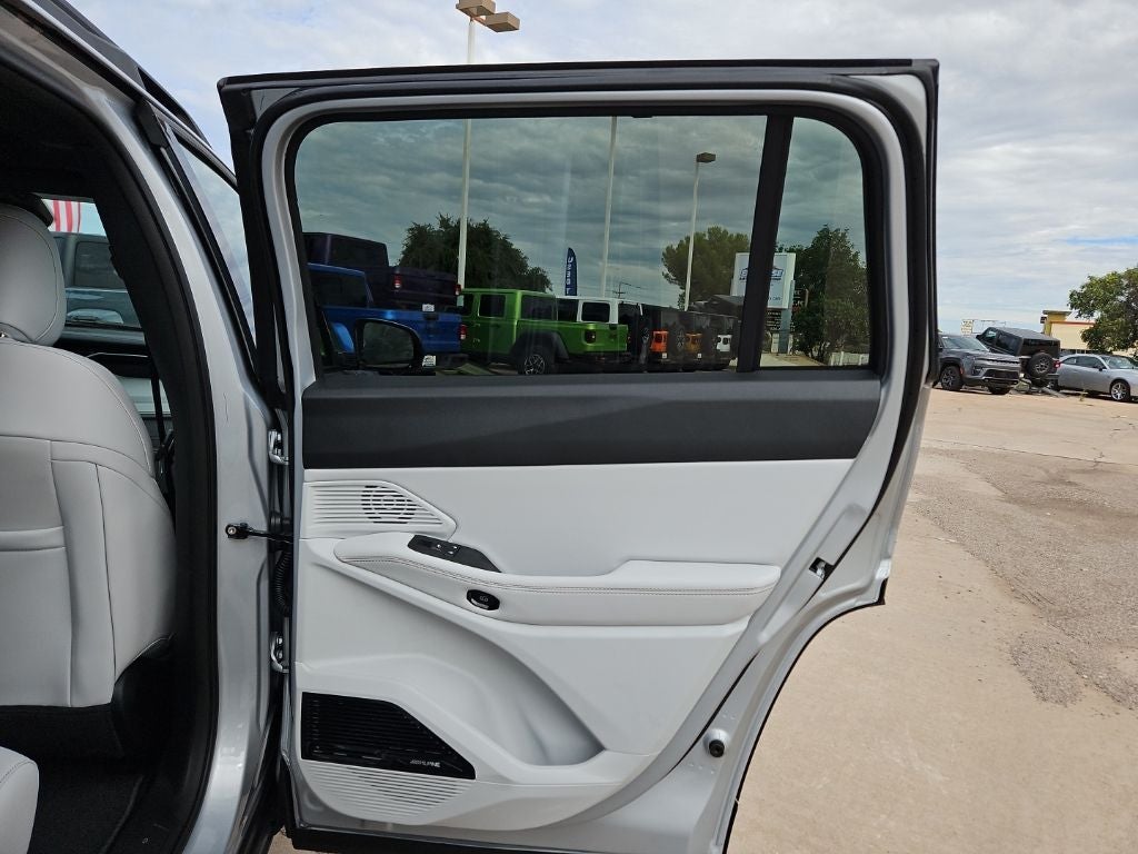 2026 Jeep Cherokee Overland