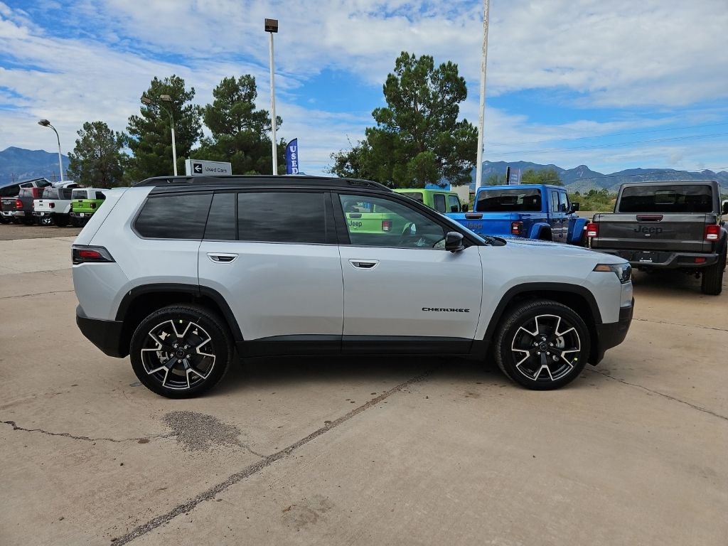 2026 Jeep Cherokee Overland
