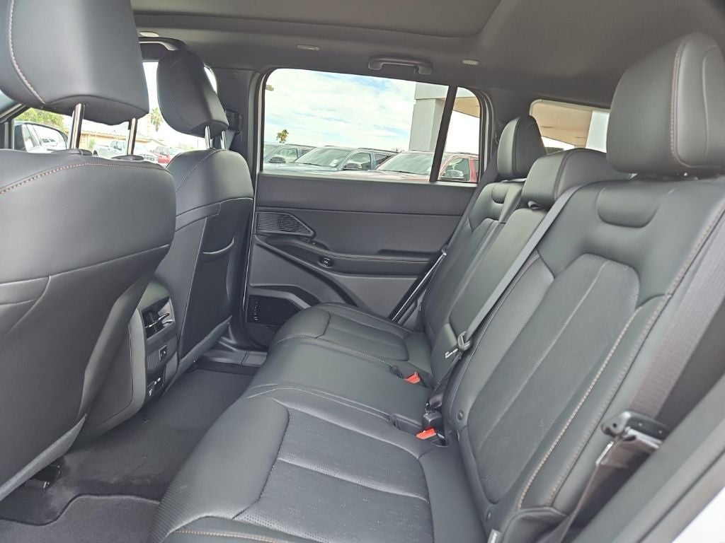 2026 Jeep Cherokee Overland
