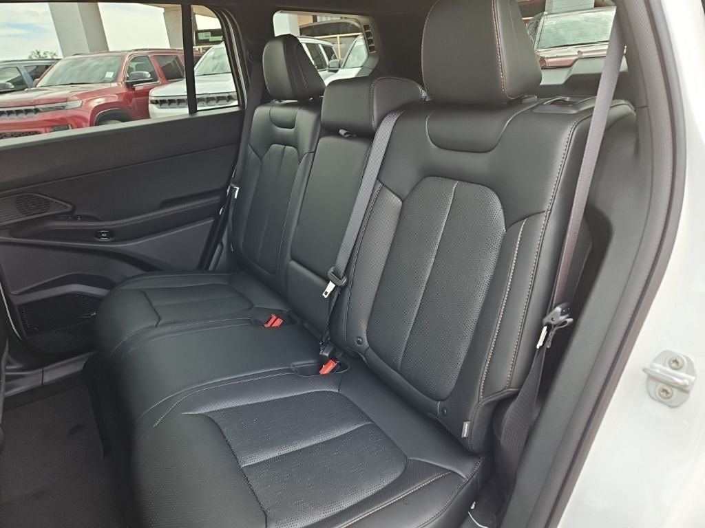 2026 Jeep Cherokee Overland