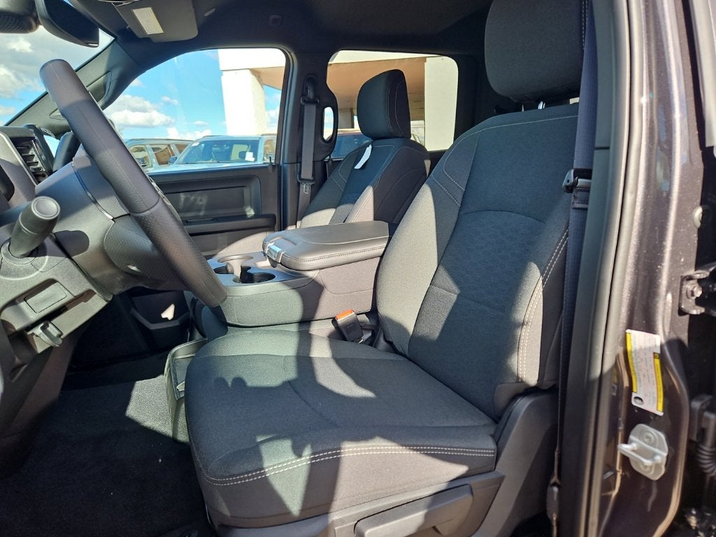 2027 RAM 2500 Black Express