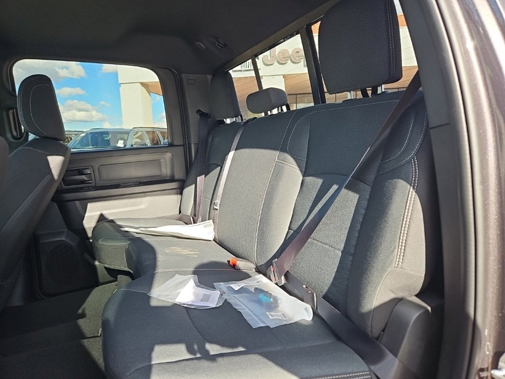 2027 RAM 2500 Black Express
