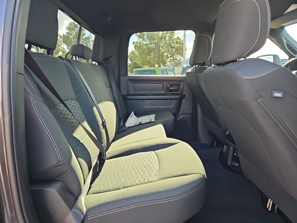 2027 RAM 2500 Black Express