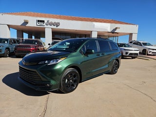 2025 Toyota Sienna Woodland Edition