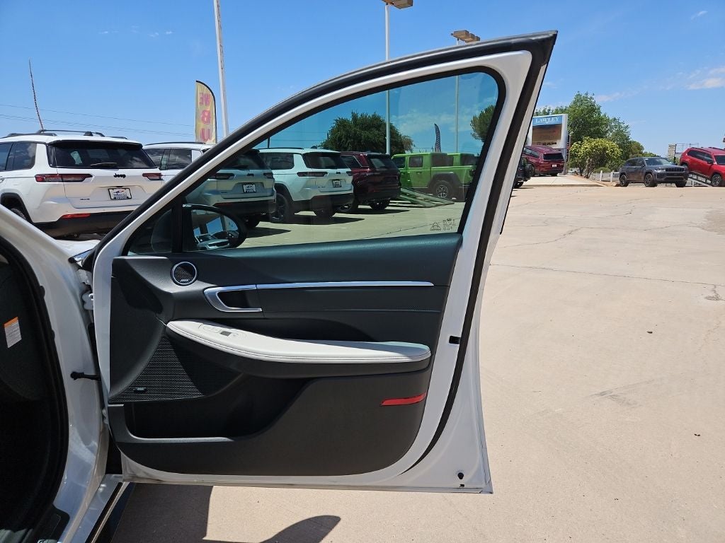 2022 Hyundai Sonata Hybrid Limited