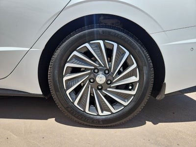 2022 Hyundai Sonata Hybrid Limited