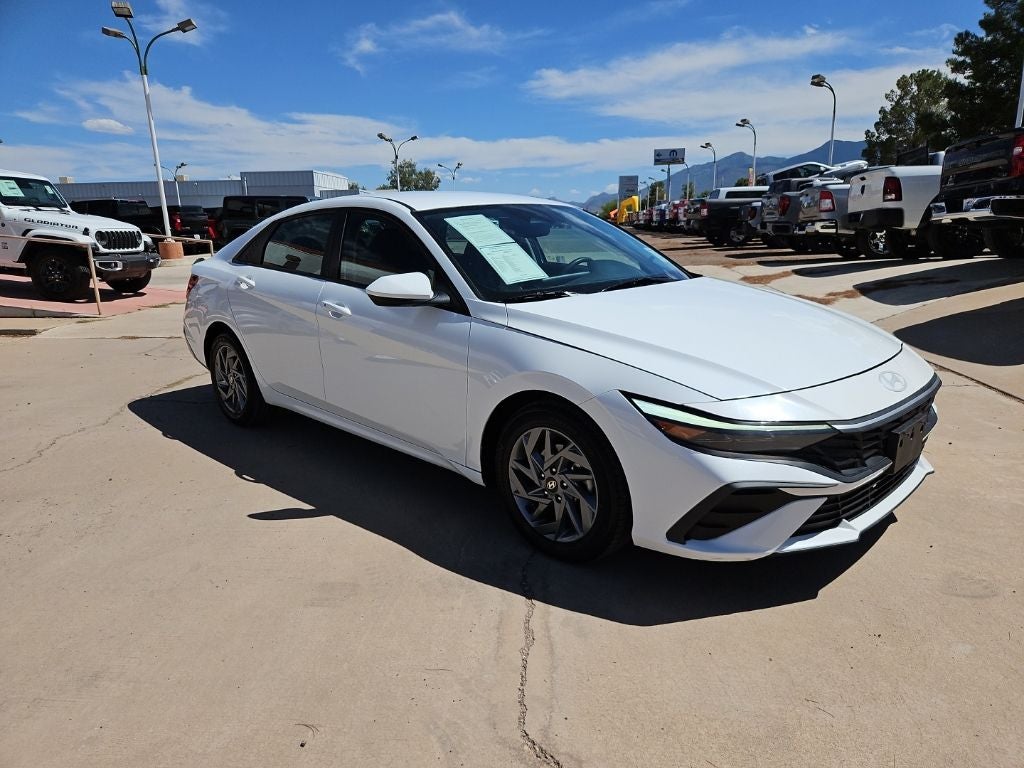 2024 Hyundai Elantra SEL