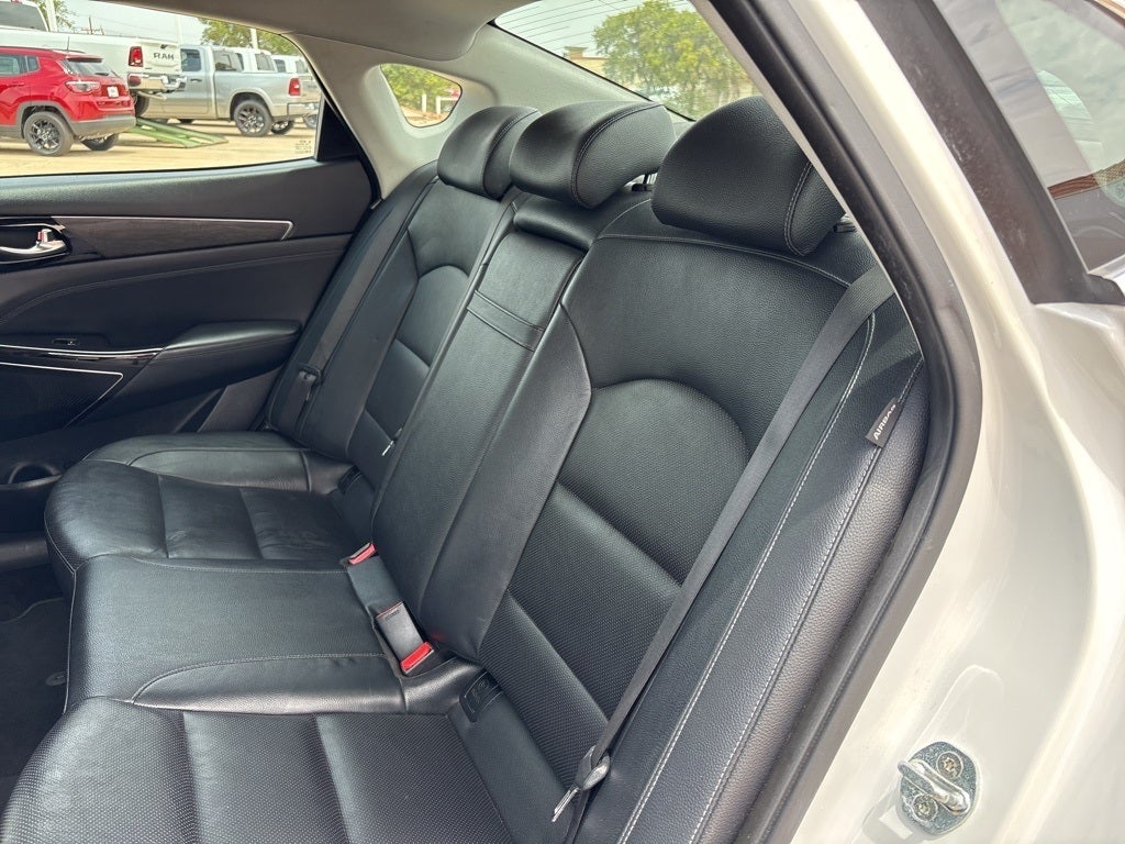 2020 Kia Cadenza Technology