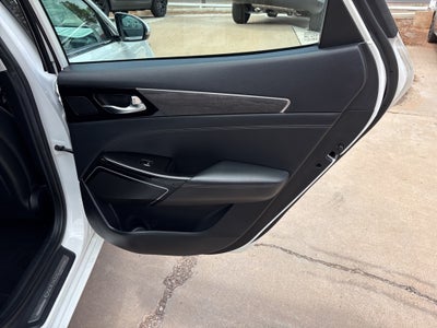 2020 Kia Cadenza Technology