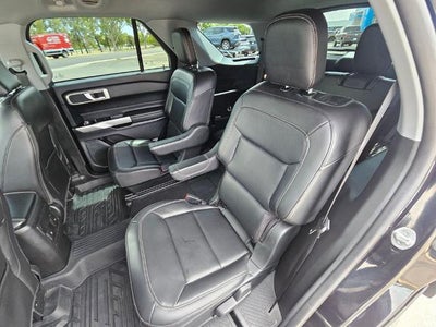 2023 Ford Explorer XLT RWD