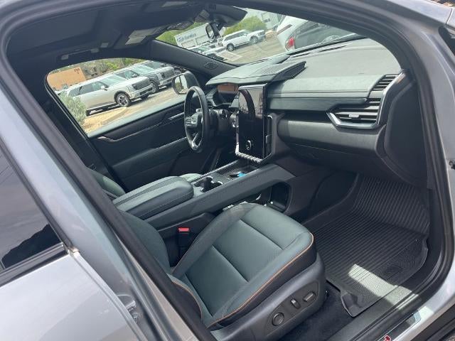 2024 GMC Acadia AWD AT4
