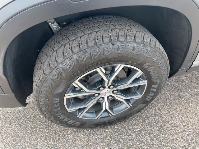 2024 GMC Acadia AWD AT4
