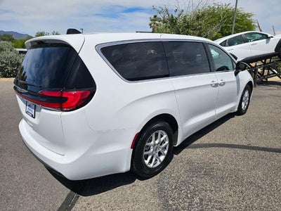 2024 Chrysler Pacifica Touring L FWD