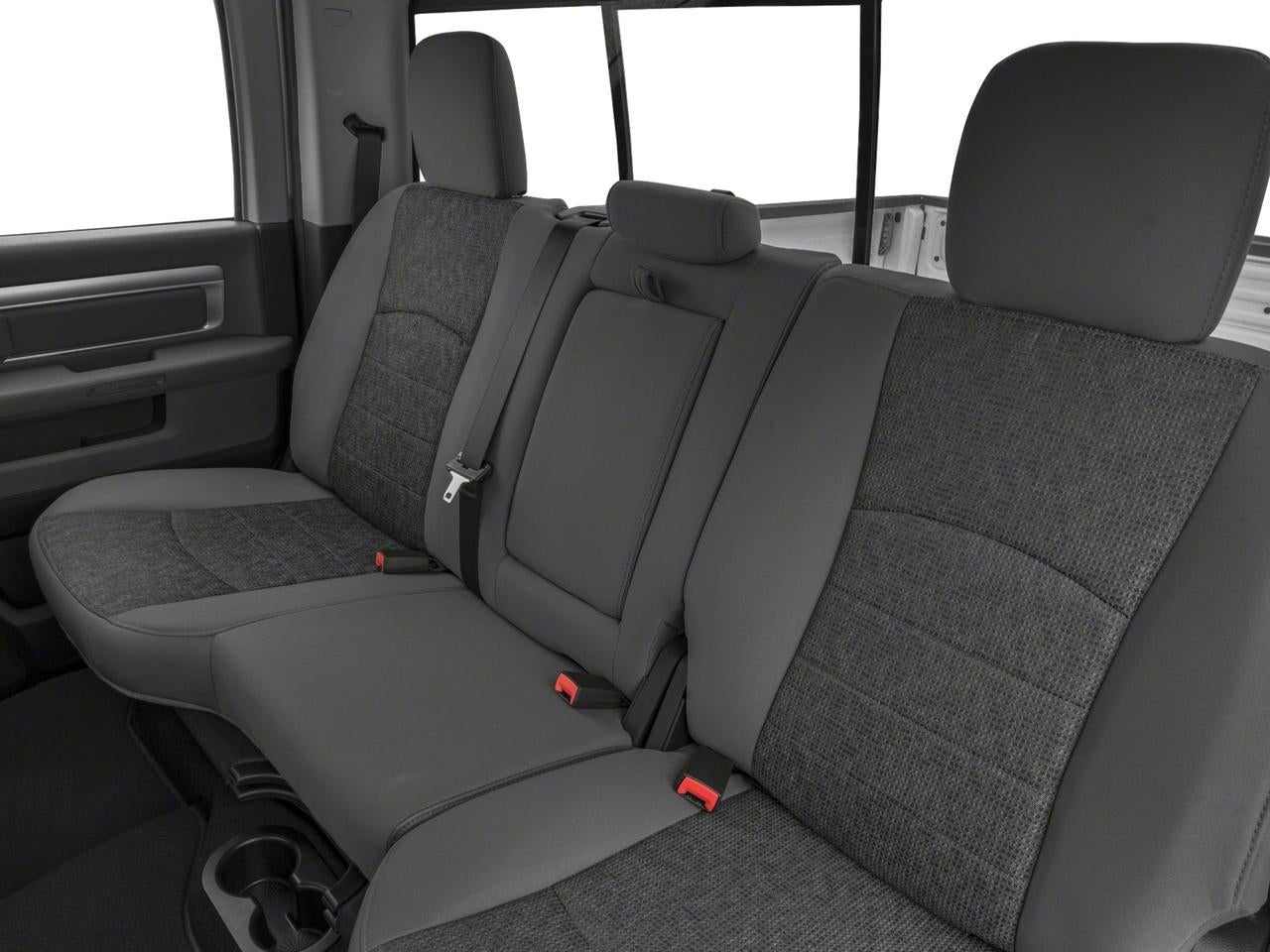 2016 RAM 2500 4WD Crew Cab 6.4 Ft Box SLT
