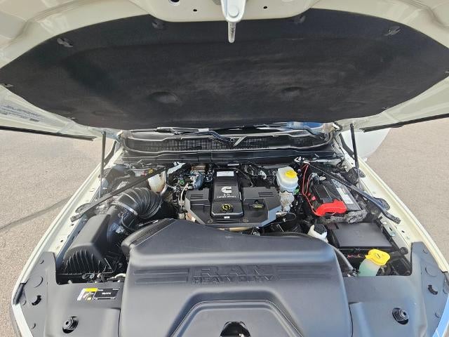 2020 RAM 2500 Laramie 4x4 Crew Cab 6'4" Box