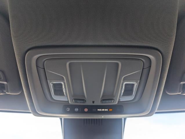 2022 Chevrolet Silverado 1500 Crew Cab Short Box 2-Wheel Drive Custom