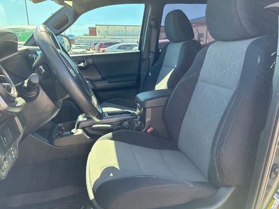 2022 Toyota Tacoma 4WD 4WD TRD Sport Double Cab 5' Bed V6 AT (Natl)