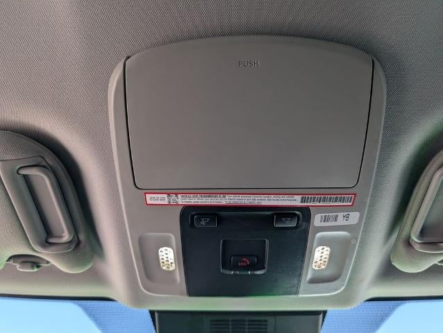 2025 Toyota Camry LE AWD (Natl)