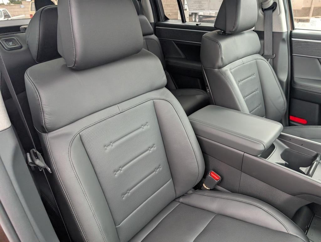 2025 Hyundai SANTA FE Hybrid Limited