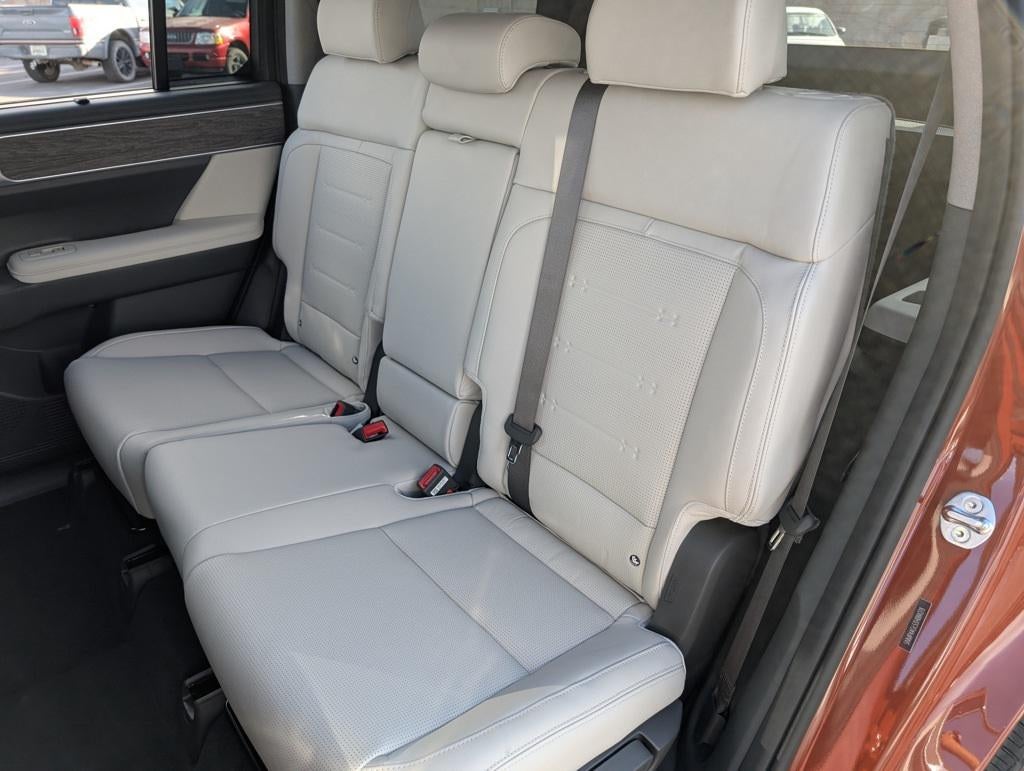 2025 Hyundai SANTA FE Limited FWD