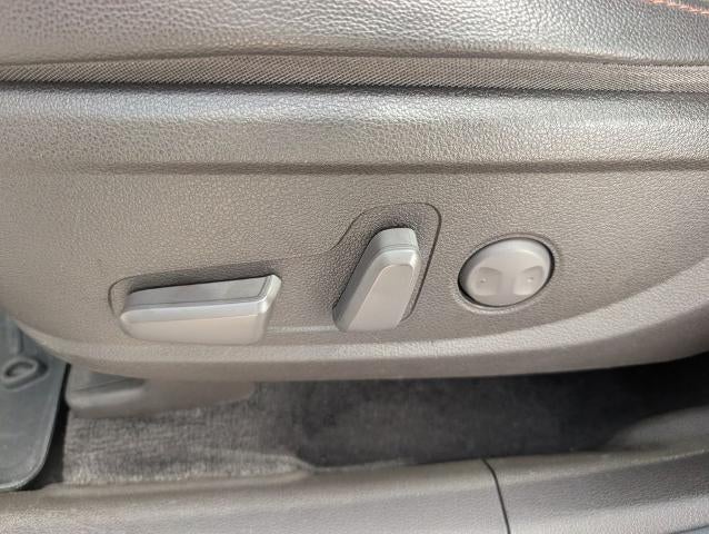 2020 Hyundai SANTA FE SEL 2.4L Auto FWD