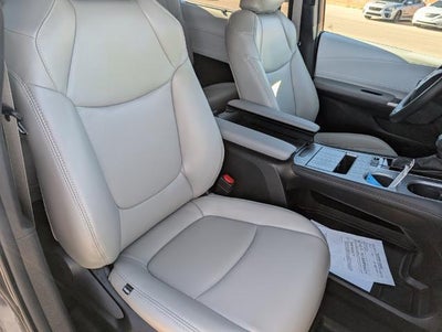 2025 Toyota Sienna LE AWD 8-Passenger (Natl)