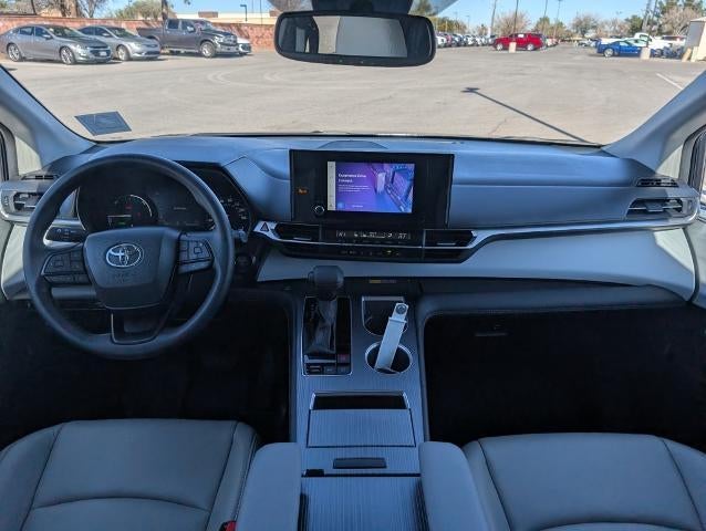 2025 Toyota Sienna LE AWD 8-Passenger (Natl)