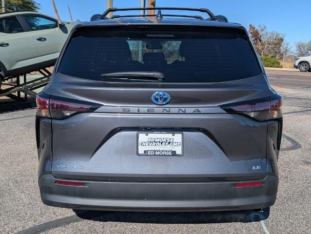2025 Toyota Sienna LE AWD 8-Passenger (Natl)