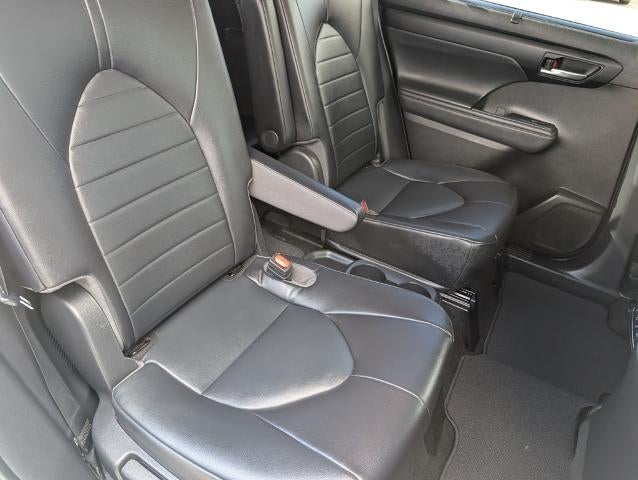 2022 Toyota Highlander Hybrid XLE FWD (Natl)