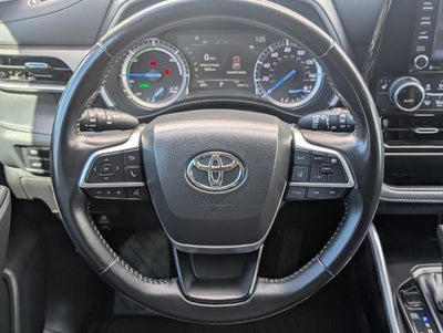 2022 Toyota Highlander Hybrid XLE FWD (Natl)