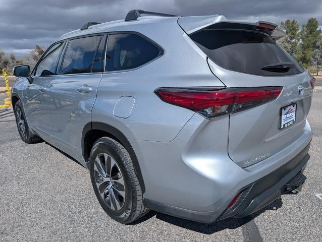 2022 Toyota Highlander Hybrid XLE FWD (Natl)