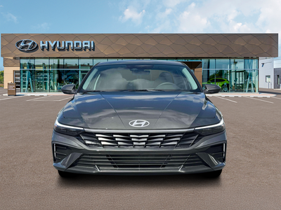 2026 Hyundai ELANTRA SE
