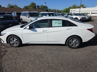 2026 Hyundai ELANTRA SE