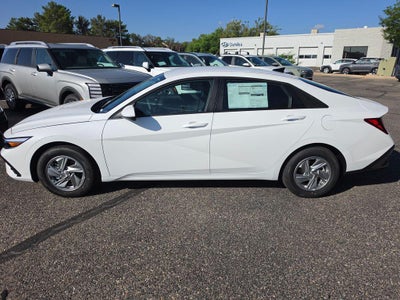 2026 Hyundai ELANTRA SE