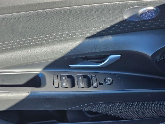 2024 Hyundai ELANTRA SEL IVT