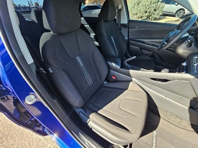 2024 Hyundai ELANTRA SEL IVT