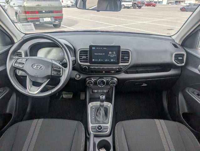 2025 Hyundai VENUE SEL IVT