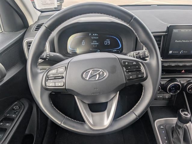 2025 Hyundai VENUE SEL IVT