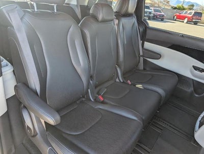 2022 Kia Carnival EX FWD