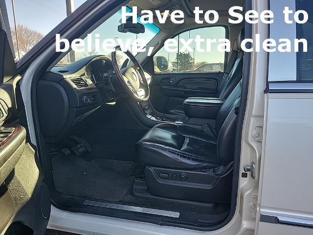 2007 Cadillac Escalade Base