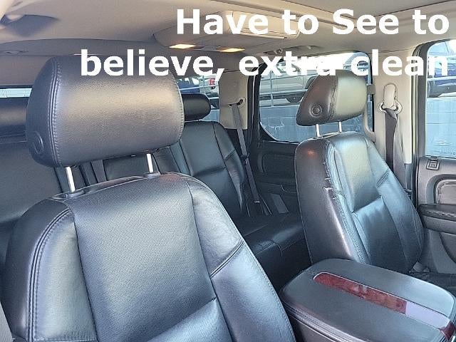 2007 Cadillac Escalade Base