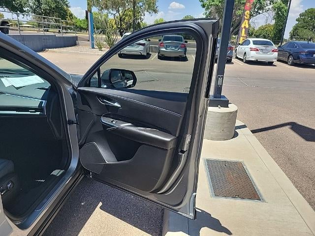 2024 Cadillac XT4 Sport
