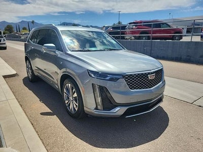 2025 Cadillac XT6 Premium Luxury