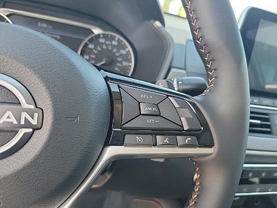 2025 Nissan Altima SR