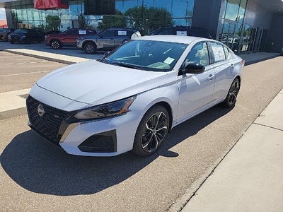 2025 Nissan Altima SR